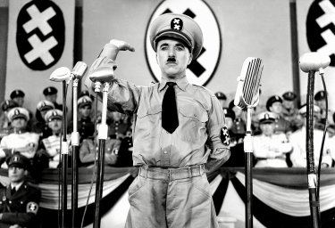 Charlie Chaplin ne Il grande dittatore