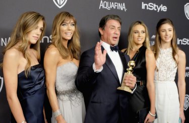 Sylvester Stallone con Jennifer Flavin e le loro figlie ai Golden Globes 2015