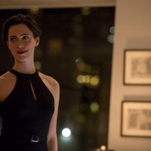 Regali da uno sconosciuto - The Gift: una elegante Rebecca Hall in una scena del film