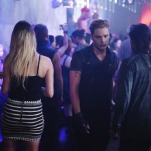 Shadowhunters: Dominic Sherwood interpreta Jace Wayland in The Mortal Cup