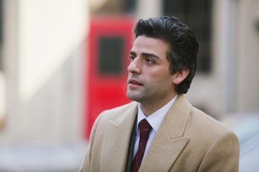 1981: Un'indagine a New York, Oscar Isaac in una scena del film