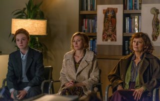 About Ray: Elle Fanning, Susan Sarandon e Naomi Watts in una scena del film