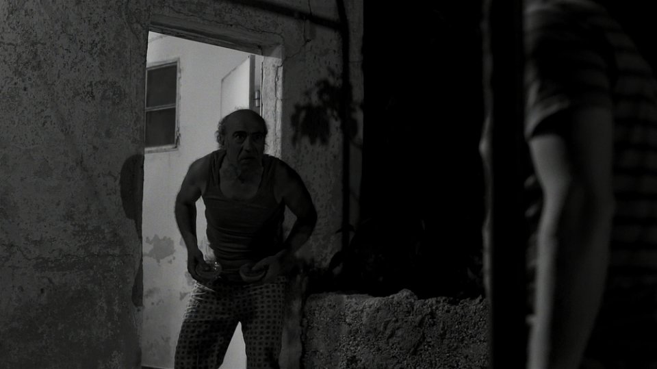 Amore, furti e altri guai: una scena del film palestinese