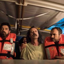 Onda su onda: Alessandro Gassman, Rocco Papaleo e Massimiliano Gallo in una scena del film