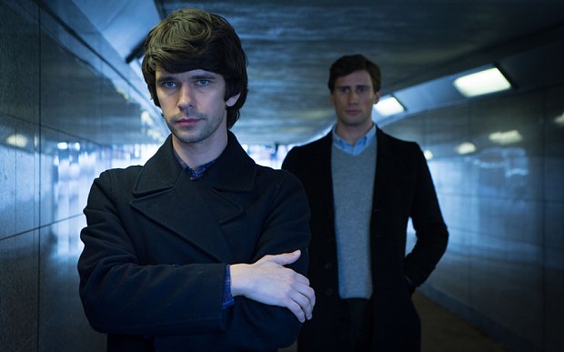 London Spy: Ben Whishaw ed Edward Holcroft in una foto della serie