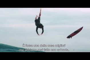 Point Break - Featurette 'Surf Action'