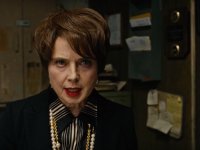 Isabella Rossellini parla di Joy: 'Jennifer Lawrence è un genio e David O.Russell dirige come Fellini'