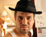 Mark Ruffalo perde il portafogli nella neve, ma lo ritrova con Twitter