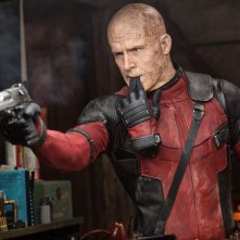 Deadpool: Wade Wilson senza maschera in una foto del film