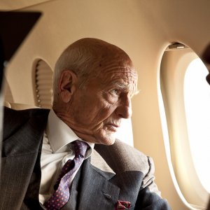 Breve storia di lunghi tradimenti: Philippe Leroy in una scena del film