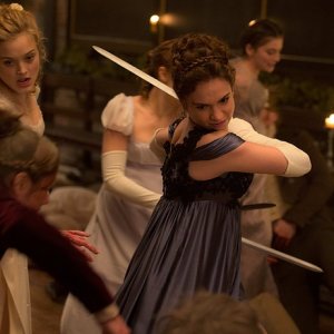 PPZ – Pride and Prejudice and Zombies: un momento di azione del film
