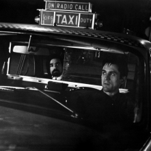 Taxi Driver: Robert De Niro e Martin Scorsese in una scena del film