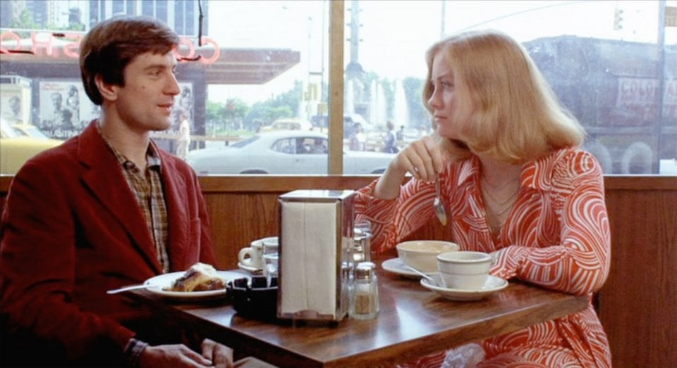 Robert De Niro e Cybill Shepherd in una scena di Taxi Driver