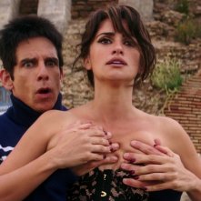 Zoolander 2: Ben Stiller e Penelope Cruz in una scena del film