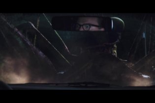 Piccoli Brividi - Clip 'Attacco della mantide'