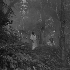 A Lullaby to the Sorrowful Mystery: una scena del film