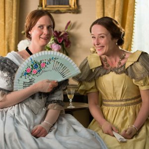A Quiet Passion: Cynthia Nixon e Jennifer Ehle in una scena del film