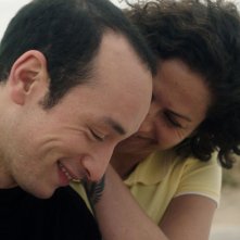 Hedi: Majd Mastoura e Rym Ben Messaoud felici in una scena del film