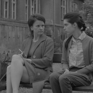 I, Olga Hepnarová: Michalina Olszanska e Klára Melísková in una scena del film