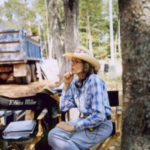 Maggie's Plan: Rebecca Miller pensierosa sul set del film