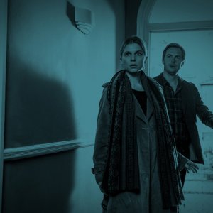 The Ones Below: Stephen Campbell Moore e Clémence Poésy in una scena del film