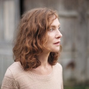 Things to Come: Isabelle Huppert in una scena del film