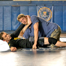 Limitless: il protagonista interpretato da Jake McDorman alle prese con l'allenamento