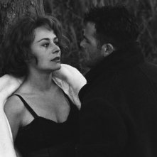 Rocco e i suoi fratelli: Renato Salvatori e Annie Girardot in una scena del film