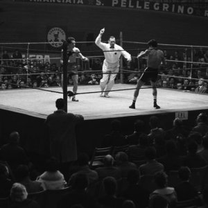 Rocco e i suoi fratelli: una scena del film durante un incontro di boxe