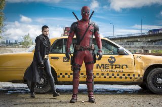 Deadpool: Ryan Reynolds e Brianna Hildebrand in un momento del film