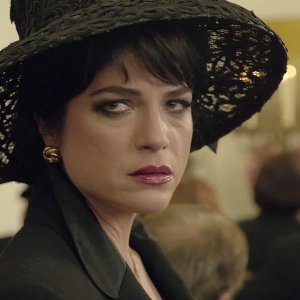 American Crime Story: The People v. O.J. Simpson - L'attrice Selma Blair ha il ruolo di Kris Jenner