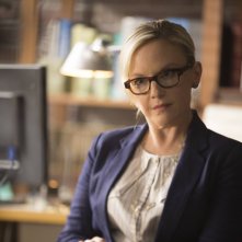 Lucifer: l'attrice Rachael Harris in una foto del pilot