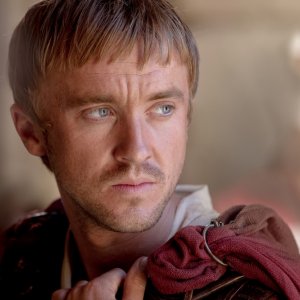 Risorto: un primo piano di Tom Felton