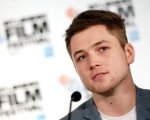 Taron Egerton è cresciuto in una città dal nome impronunciabile!