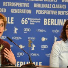 Berlino 2016: Greta Gerwig e Rebecca Miller alla conferenza di Maggie's Plan