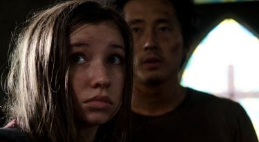 The Walking Dead: Glenn ed Enid in una foto di No Way Out