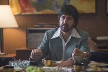 Vinyl: l'attore Ray Romano in una foto della serie HBO