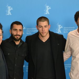 Berlino 2016: Andrew Neel, Nick Jonas, Christine Vachon, David Hinojosa al photocall di Goat