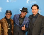 Chi-raq: Spike Lee e John Cusack a ruota libera su violenza, razzismo ed elezioni