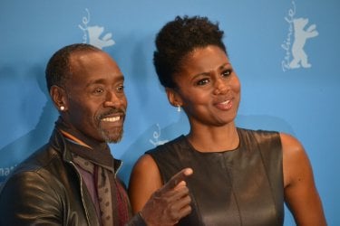 Berlino 2016: Don Cheadle e Emayatzy Corinealdi in uno scatto al photocall di Miles Ahead