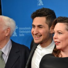 Berlino 2016: John Le Carré, Amir El-Masry, Olivia Colman sul red carpet di The Night Manager