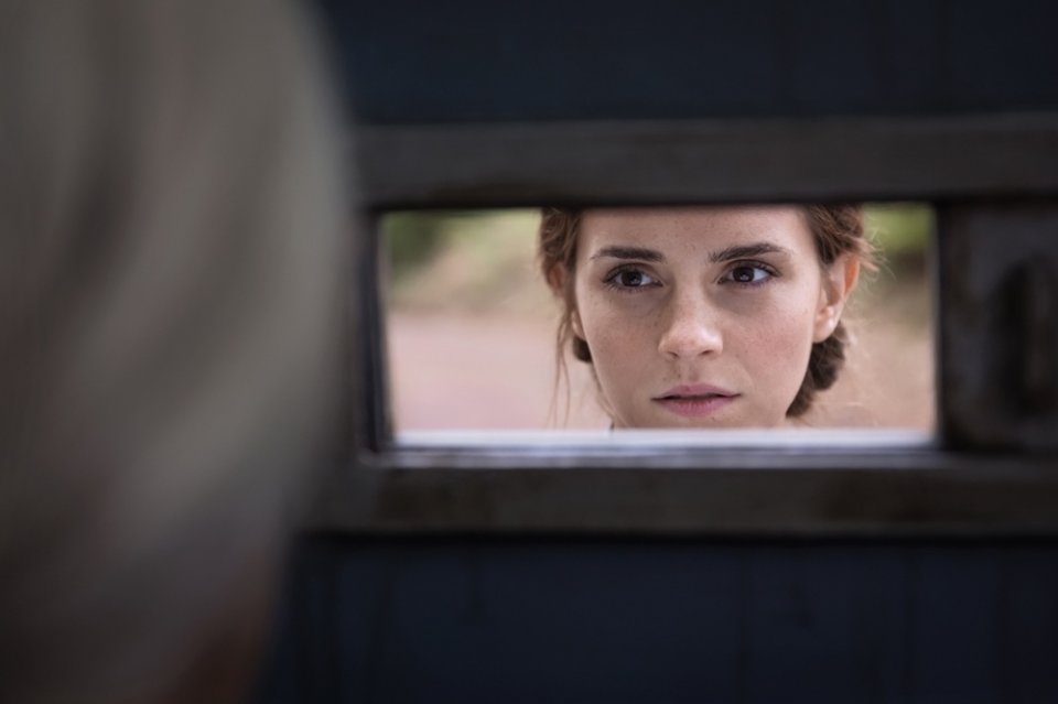 Colonia: Emma Watson in una scena del film