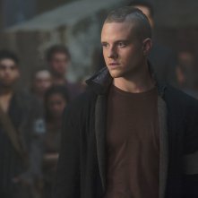 The Divergent Series: Allegiant, Jonny Weston in una scena del film