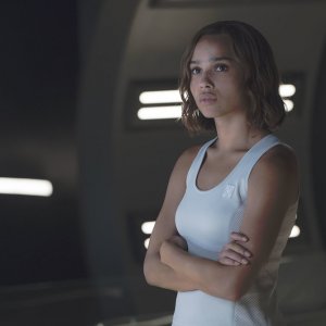 The Divergent Series: Allegiant, Zoë Kravitz in una scena del film