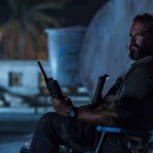 13 Hours: The Secret Soldiers of Benghazi, David Denman in una scena del film