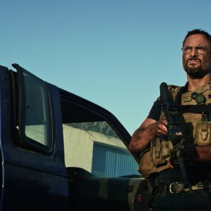 13 Hours: The Secret Soldiers of Benghazi, Dominic Fumusa in una scena del film