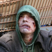 Frankenstein: un sofferente Xavier Samuel in una scena del film