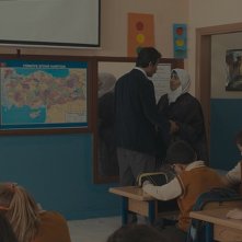 La canzone perduta: Feyyaz Duman e Zübeyde Ronahi in una scena del film