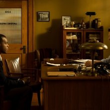 Race - Il colore della vittoria: Stephan James e Jason Sudeikis in una scena del film