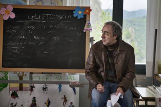Un paese quasi perfetto: Silvio Orlando in una scena del film